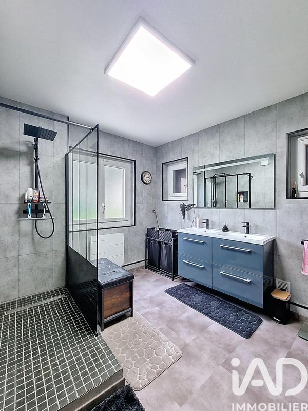 Maison - 122 m² - 5 pièces