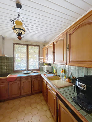 Maison - 95 m² - 5 pièces