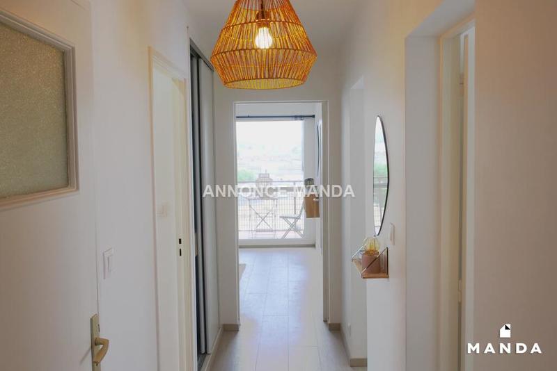 Chambre - 11 m² - 4 pièces