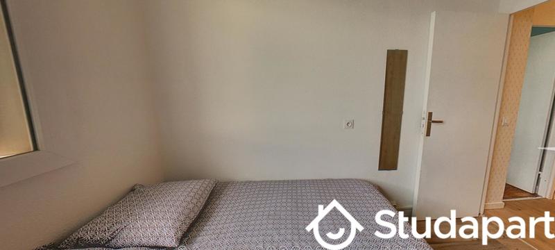 Chambre - 9 m² - 1 pièce