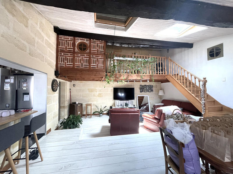 Appartement - 137 m² - 3 pièces