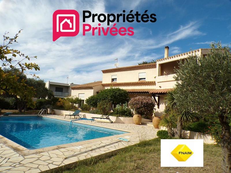 Villa - 270 m² - 6 pièces
