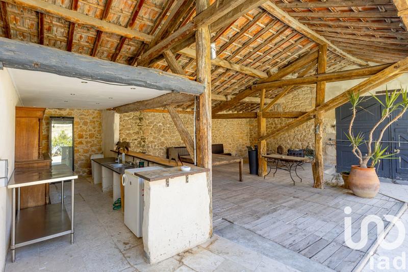 Maison - 325 m² - 9 pièces