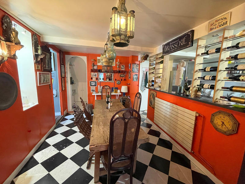 Appartement - 142 m² - 6 pièces