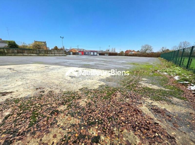 Terrain constructible - 3 187 m²
