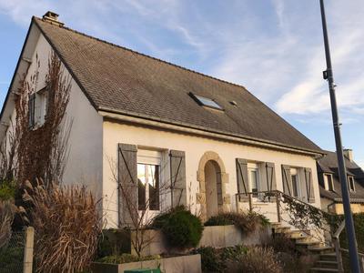 Maison - 186 m² - 7 pièces