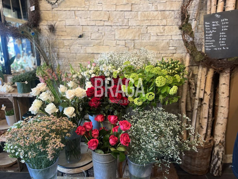 Fonds de commerce - Magasins - 120 m²