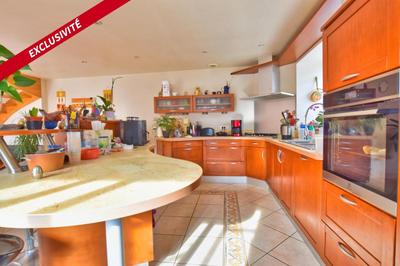 Maison - 166 m² - 6 pièces