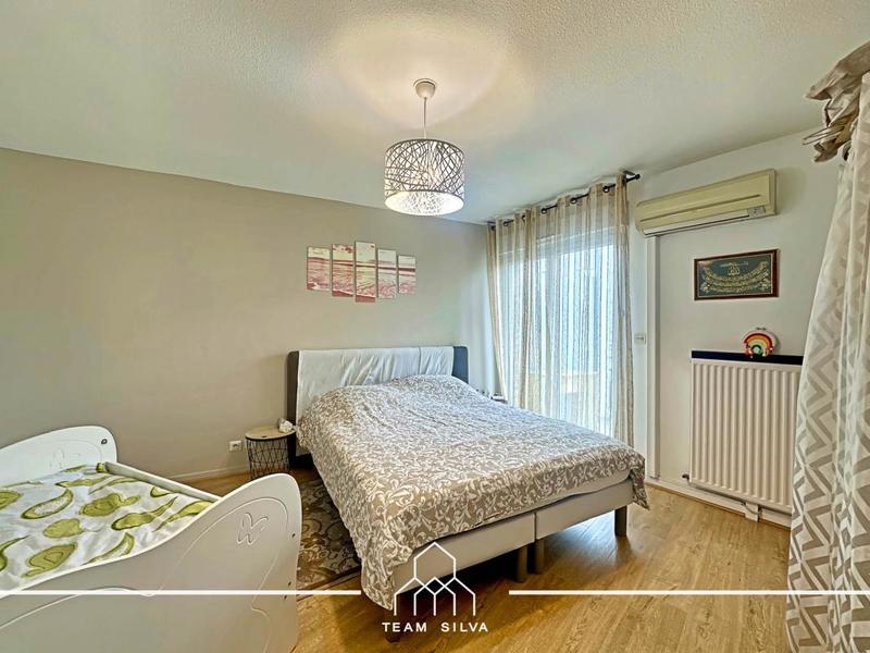 Appartement - 105 m² - 5 pièces