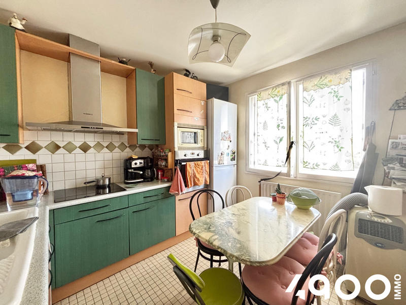 Appartement - 87 m² - 5 pièces