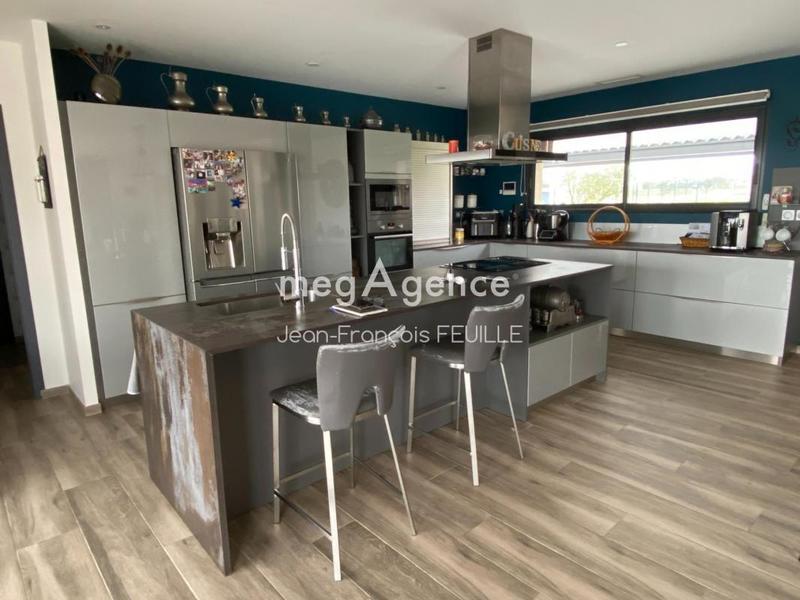 Maison - 183 m² - 6 pièces