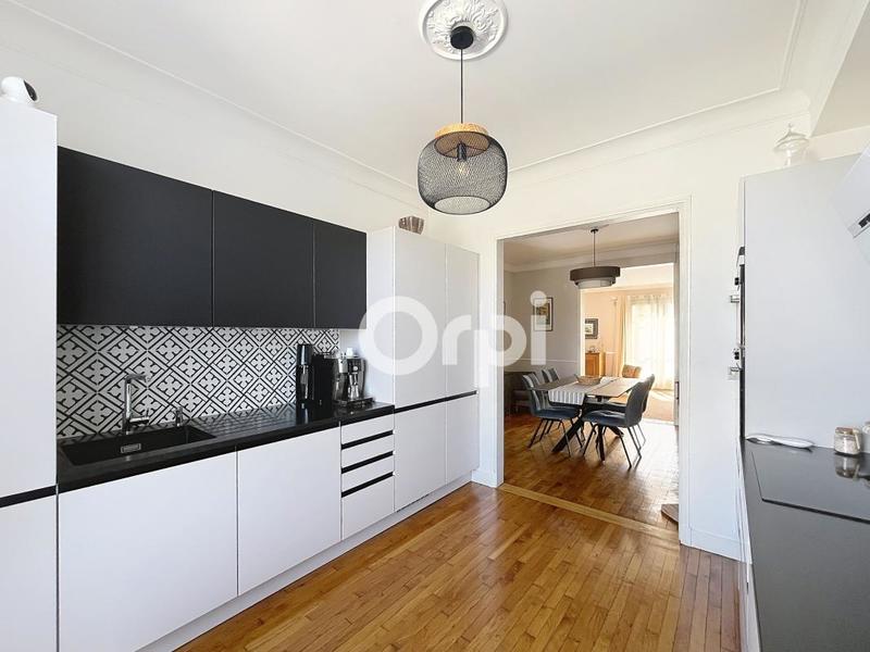 Maison - 170 m² - 6 pièces