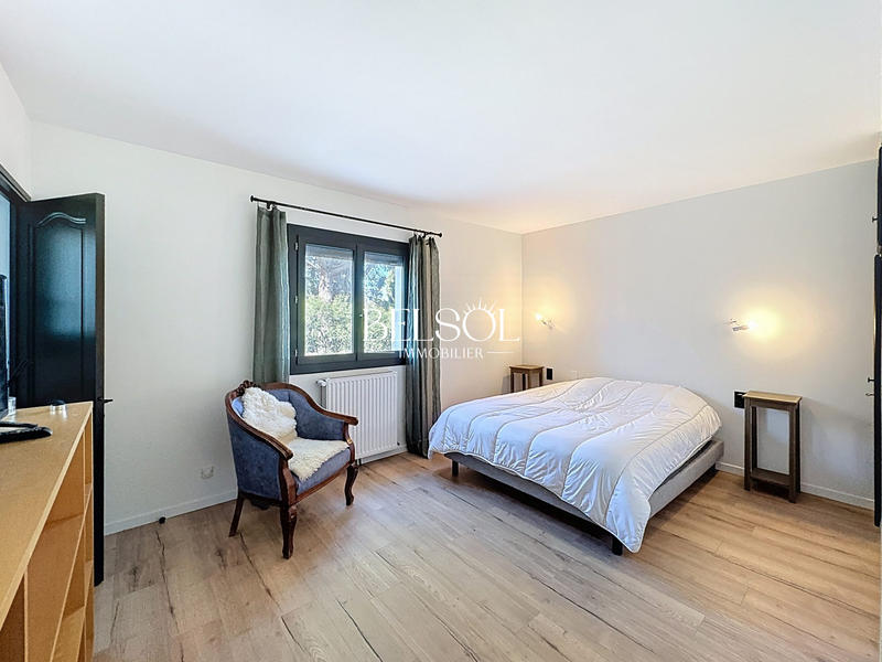 Villa - 250 m² - 7 pièces