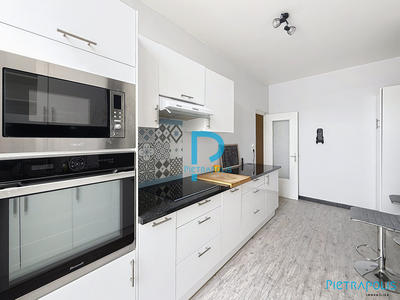 Appartement - 96 m² - 3 pièces