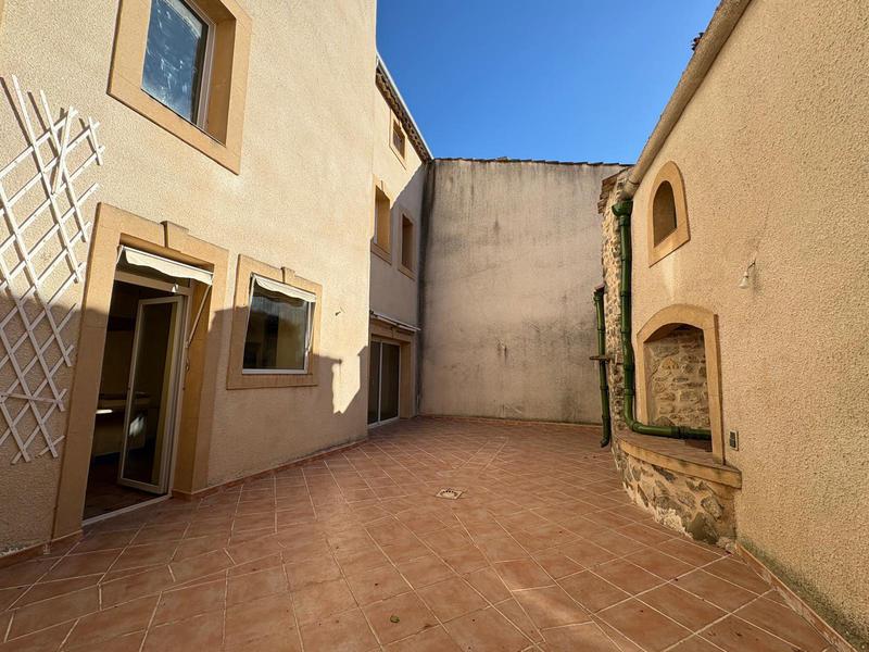 Maison - 228 m² - 6 pièces