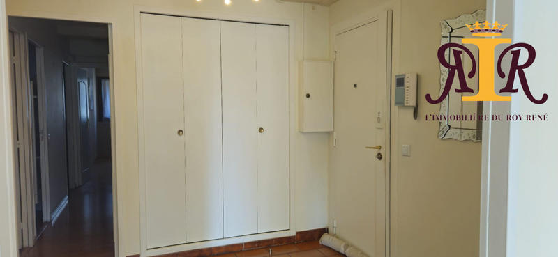 Appartement - 98 m² - 4 pièces