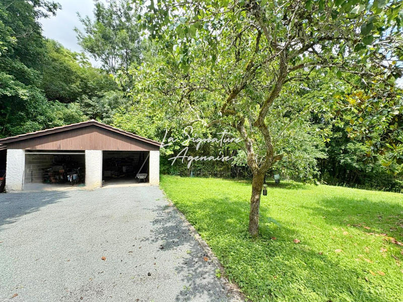 Maison - 231 m² - 7 pièces