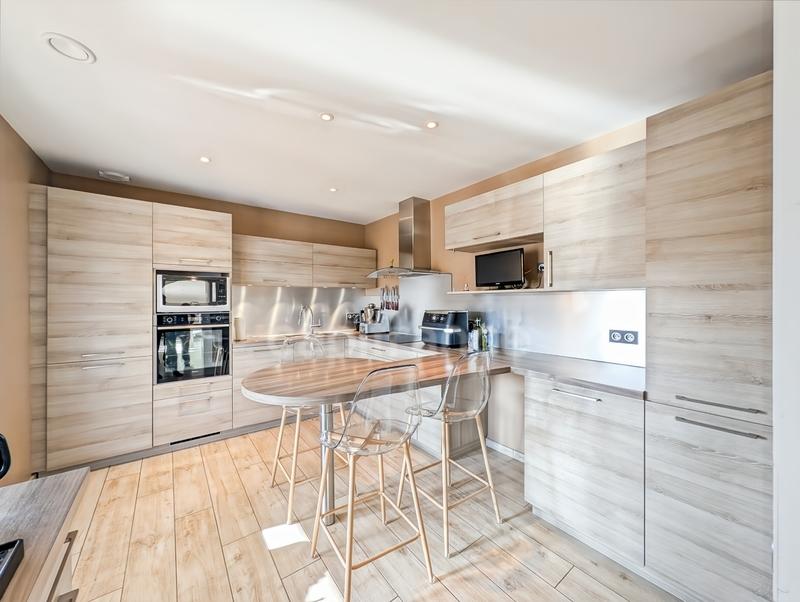 Maison - 184 m² - 9 pièces