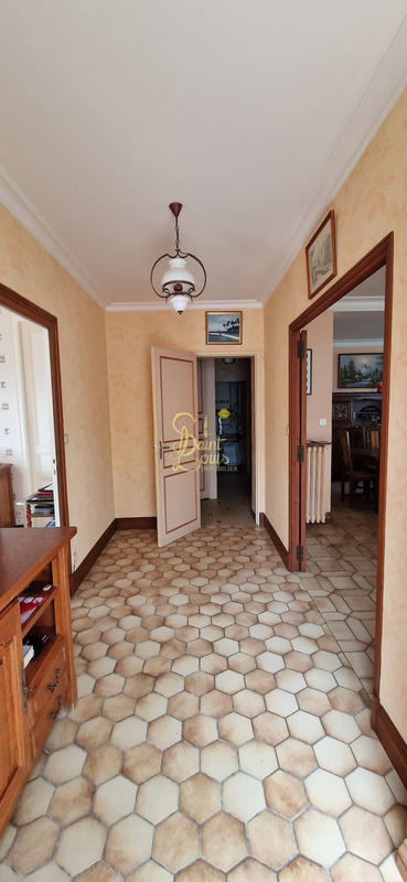 Maison - 140 m² - 4 pièces