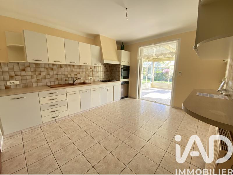 Maison - 90 m² - 5 pièces