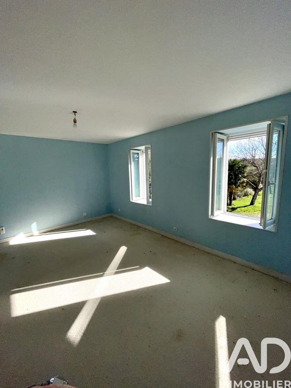 Maison - 244 m² - 7 pièces