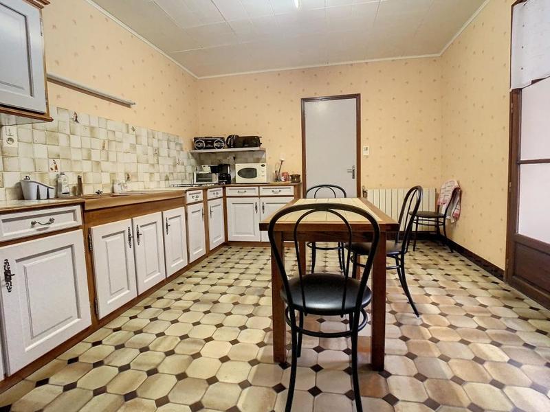 Maison - 104 m² - 4 pièces