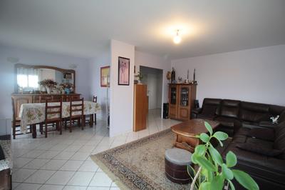 Appartement - 92 m² - 5 pièces