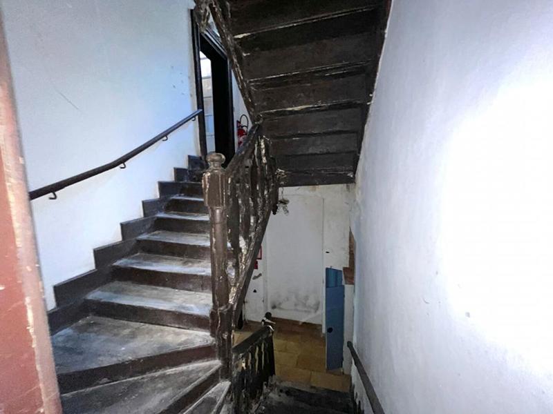 Maison - 260 m² - 12 pièces