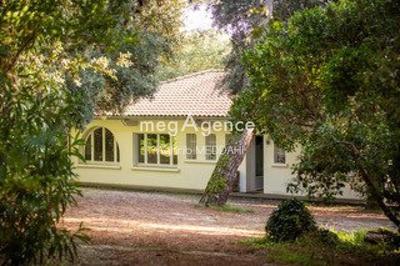 Demeure - 120 m² - 5 pièces