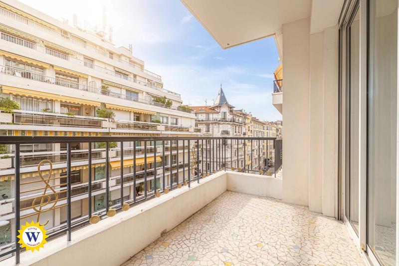 Appartement - 98 m² - 3 pièces