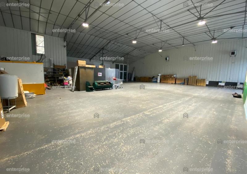 Local d'activité / Entrepôt - 780 m²