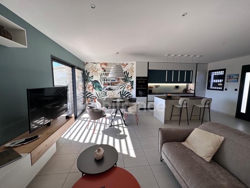 Maison - 92 m² - 4 pièces