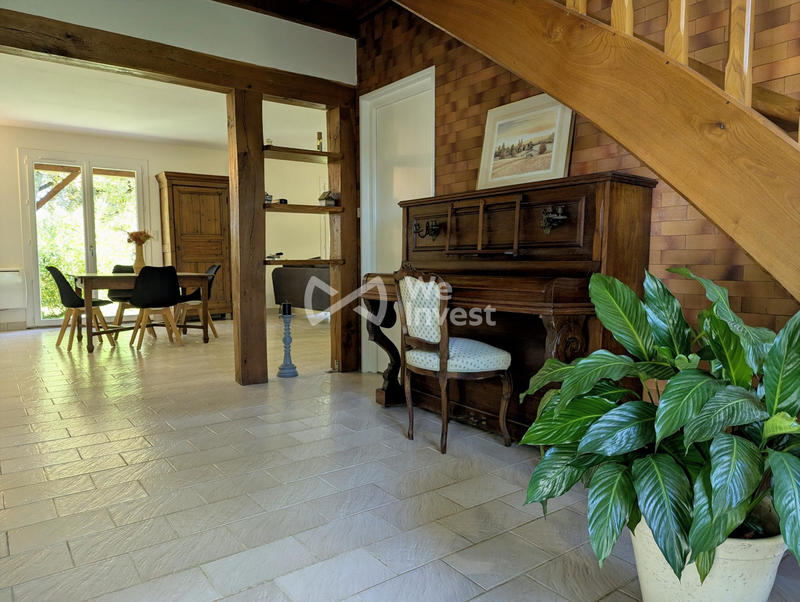 Maison - 180 m² - 5 pièces