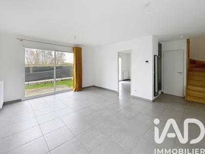 Maison - 98 m² - 5 pièces