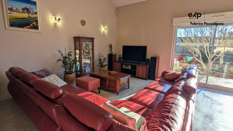 Maison - 225 m² - 7 pièces