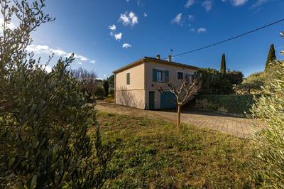 Maison - 210 m² - 7 pièces