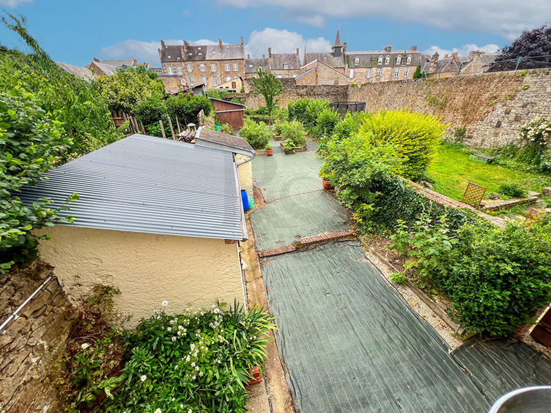 Maison - 161 m² - 7 pièces