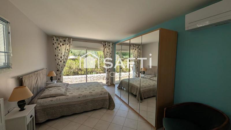 Maison - 217 m² - 9 pièces