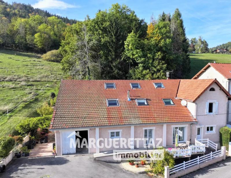 Maison - 422 m² - 7 pièces