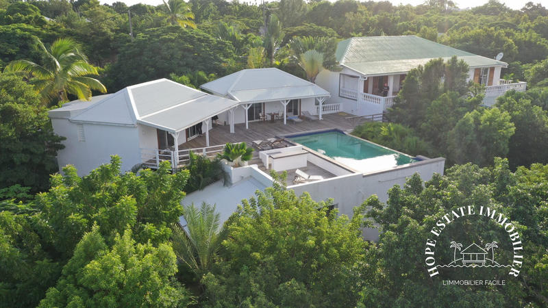 Villa - 465 m² - 10 pièces