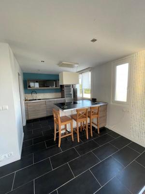 Appartement - 79 m² - 4 pièces