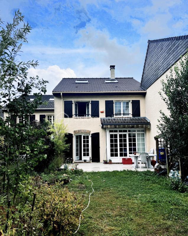 Pavillon - 125 m² - 6 pièces