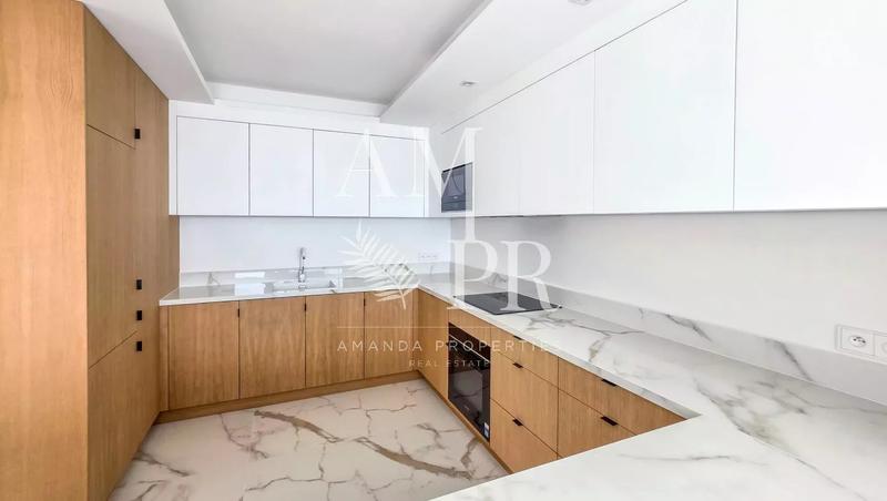 Villa - 231 m² - 5 pièces