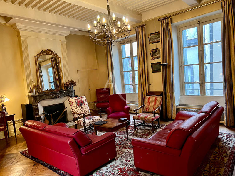 Appartement - 183 m² - 7 pièces