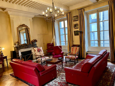 Appartement - 183 m² - 7 pièces