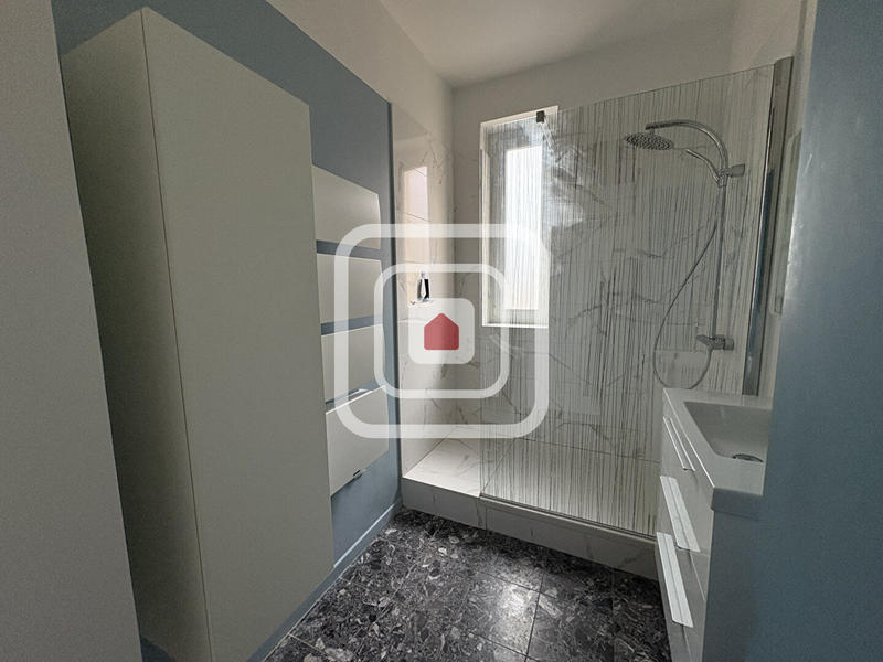 Appartement - 77 m² - 4 pièces