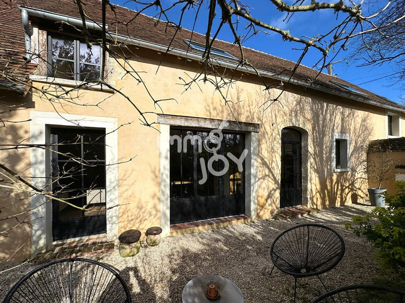 Propriété - 250 m² - 9 pièces