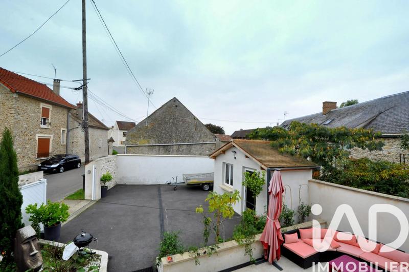 Maison - 205 m² - 7 pièces