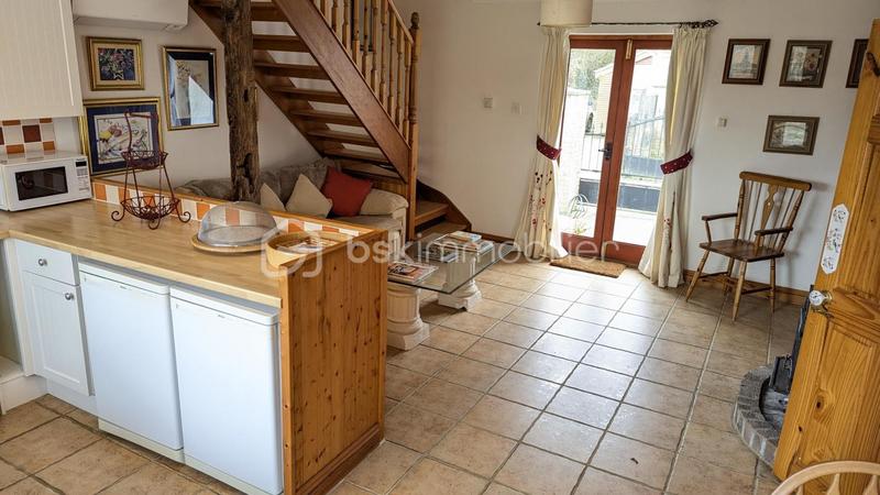 Propriété - 285 m² - 12 pièces