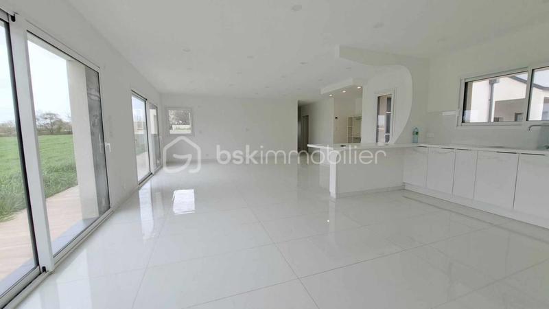 Maison - 142 m² - 5 pièces